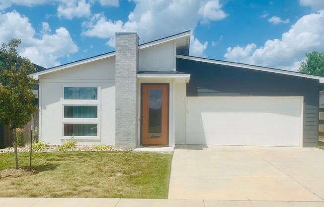 3 bed, 2 bath patio home