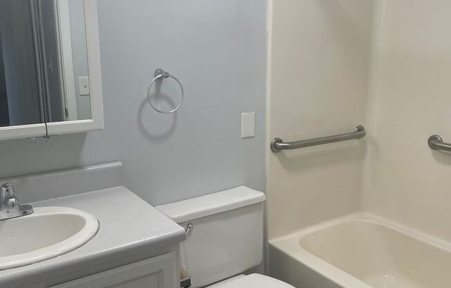 1 bed, 1 bath, $895, Unit 506