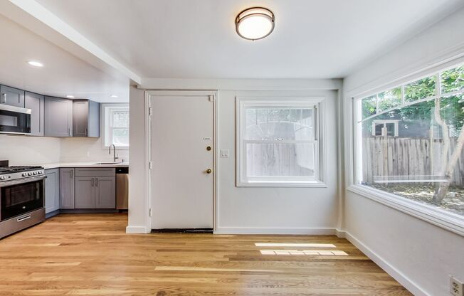 816 Peninsula Ave