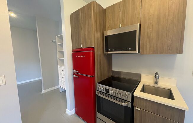 1 bed, 1 bath, $1,450, Unit 316