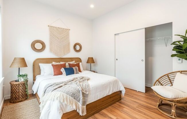 1 bed, 1 bath, 357 sqft, $1,550, Unit 712