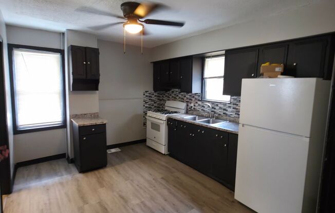 3547 - 3549 Trent Ave