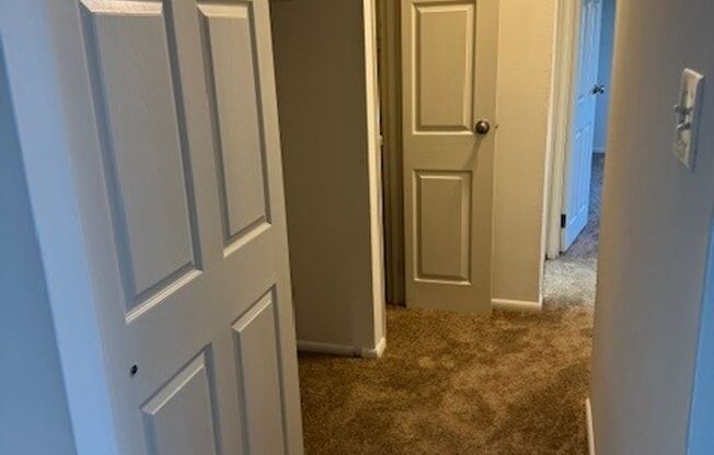 2 beds, 1 bath, 956 sqft, $1,695, Unit 00 - E- 6