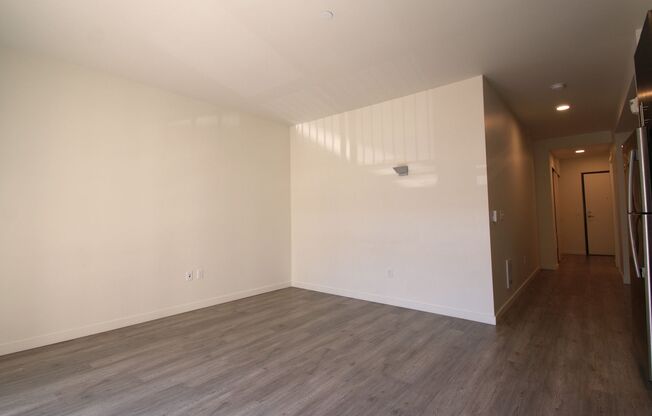 Studio, 1 bath, 521 sqft, $1,351, Unit 305IQ