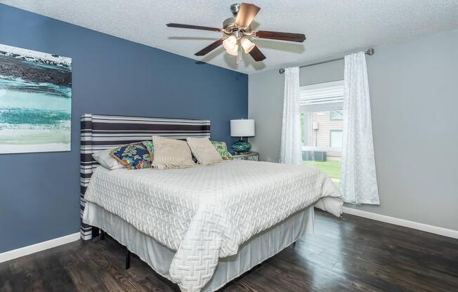 2 beds, 2 baths, 996 sqft, $1,042