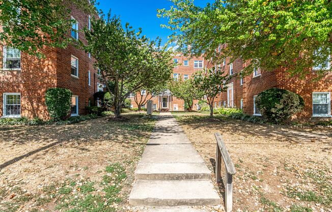 Mason Arms Apartments