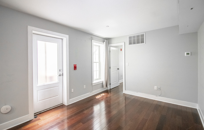 1522 Race St Unit 4