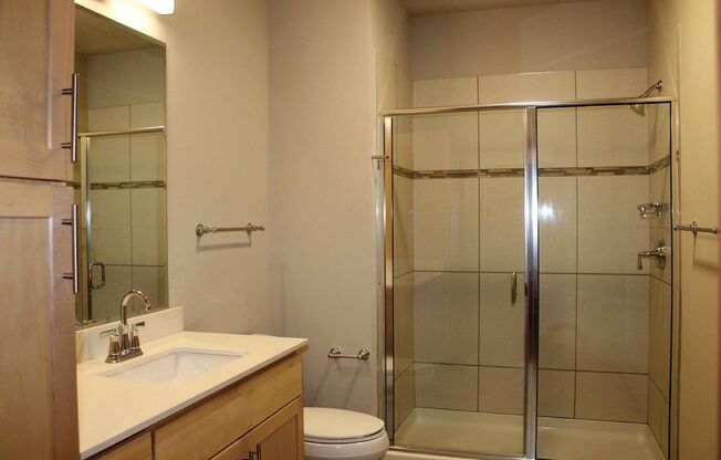 1 bed, 1 bath, 650 sqft, $1,695, Unit 7710-406