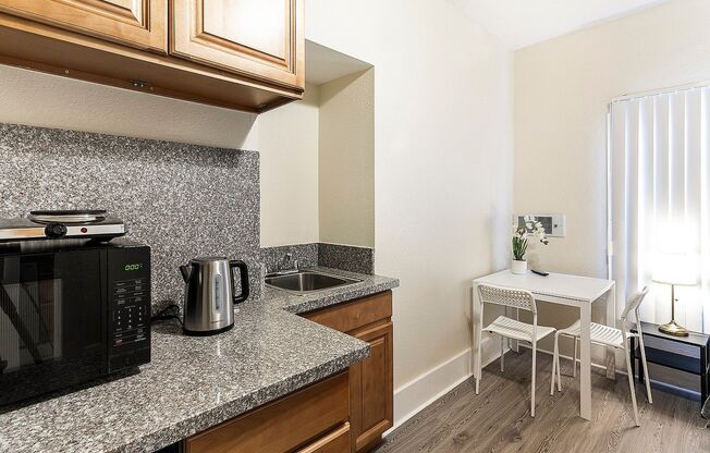 Studio, , 147 sqft, $1,095.42, Unit # 05