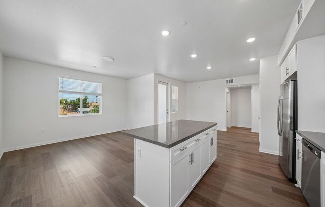 1 bed, 1 bath, $2,335, Unit GP-A 306