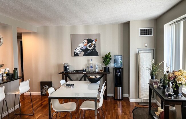 2 beds, 2 baths, 1,067 sqft, $4,750, Unit 1526