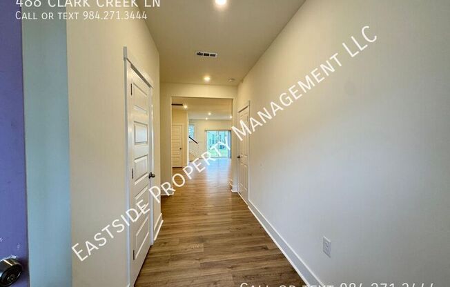 488 CLARK CRK LN