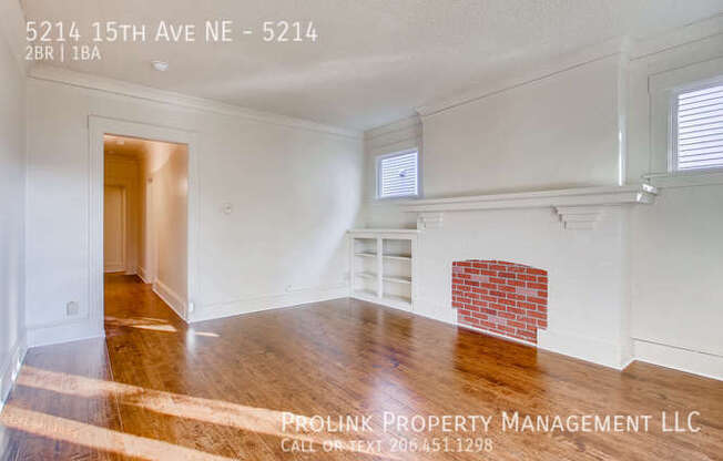 5214 15 AVE NE