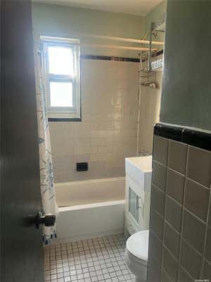 2 beds, 1 bath, $2,300