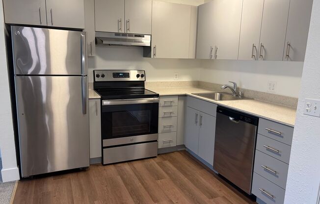 1 bed, 1 bath, 636 sqft, $1,595, Unit 326