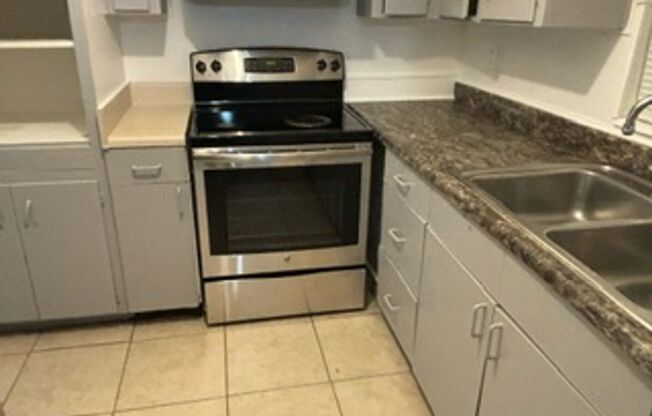 3 beds, 1 bath, $1,995