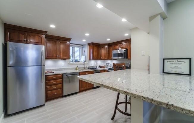 365 SAVIN HL AVE