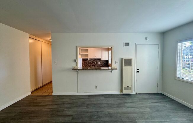 4313-4329 E. Ocean