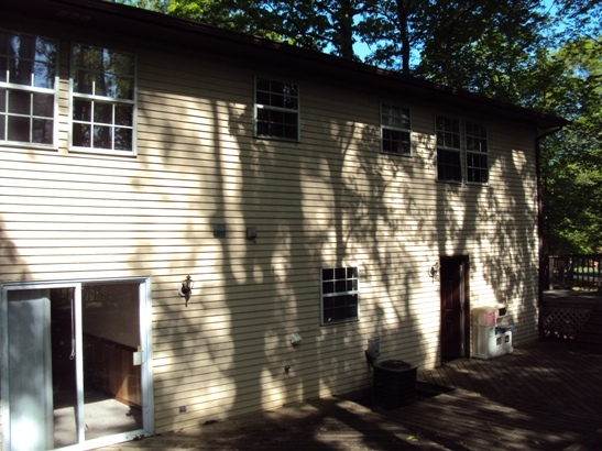 Single Family Home on Wooded Lot in Stafford