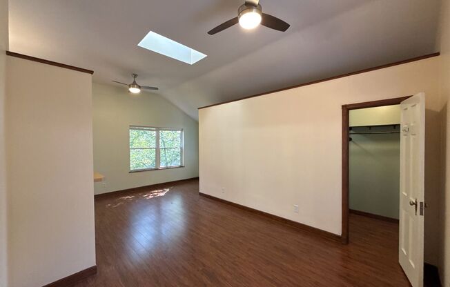 Carriage House in Wesley Heights!