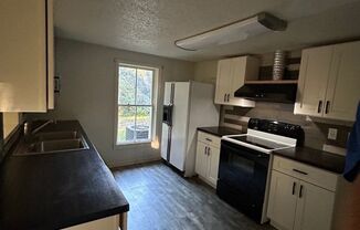 3 beds, 2 baths, $2,200