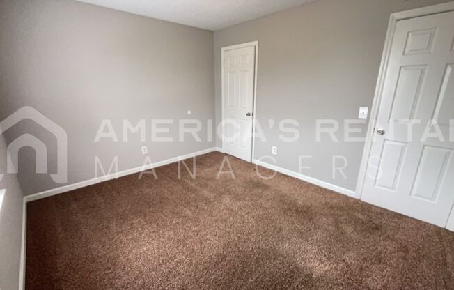 2 beds, 2 baths, $895, Unit Unit B