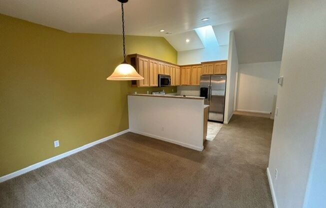 2 beds, 1.5 baths, $1,995, Unit 1