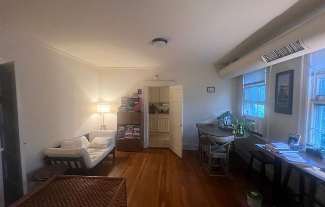 1 bed, 1 bath, $1,450, Unit Apt. 09