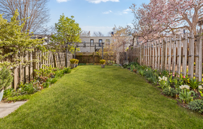 248 WINDSOR PL