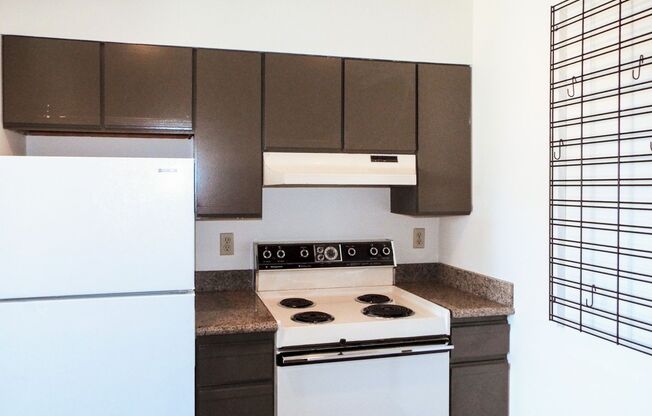 3 beds, 2 baths, 1,195 sqft, $3,553, Unit 306