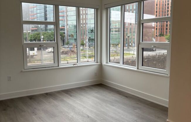 1 bed, 1.5 baths, 773 sqft, $2,499, Unit 204
