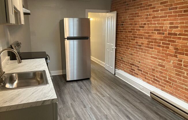 Studio, 1 bath, 450 sqft, $1,149, Unit 50-4