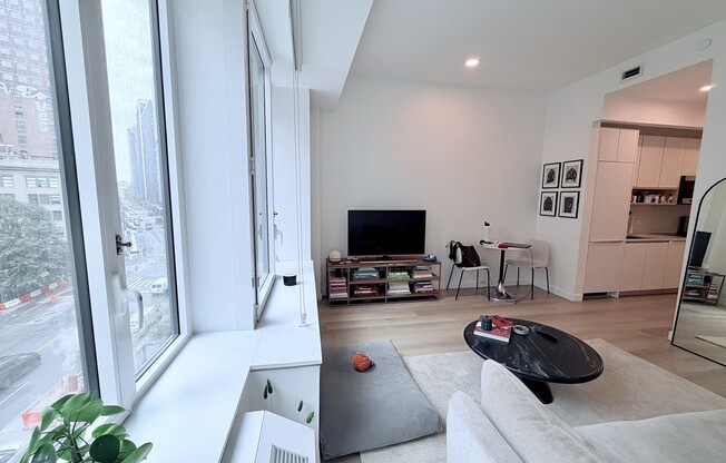 Studio, 1 bath, $5,050, Unit 423