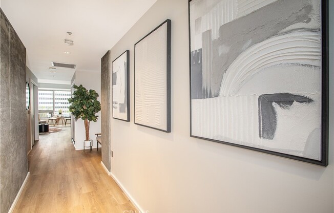 Studio, 1 bath, 760 sqft, $2,700, Unit 1011