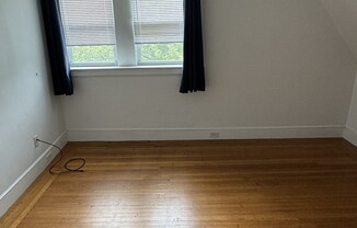 3 beds, 2 baths, 1,600 sqft, $4,200, Unit 3