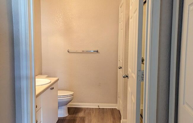 2 beds, 2 baths, $1,950, Unit Unit 432