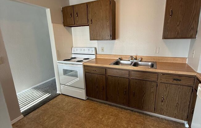 1 bed, 1 bath, 827 sqft, $769, Unit 2703-302