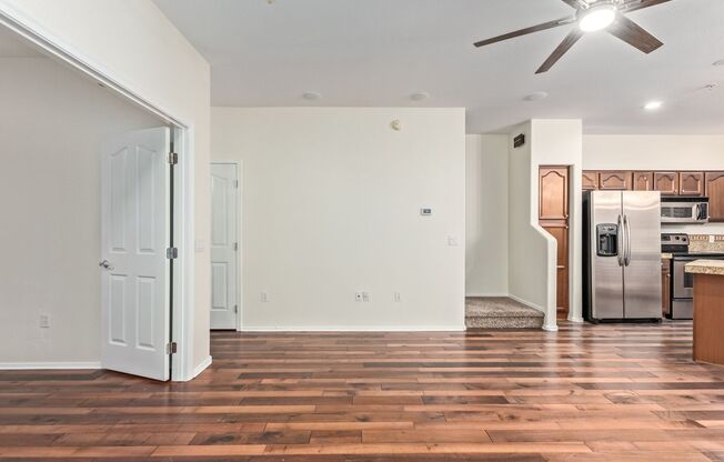 4 beds, 2.5 baths, $2,200, Unit #1171