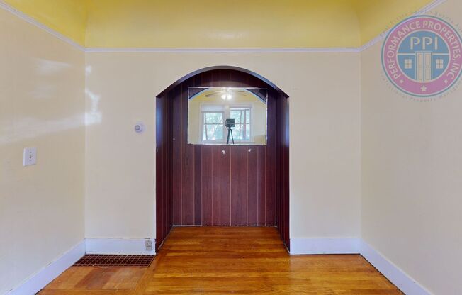 No Security Deposit w/ Rhino! North Mt. Tabor Bungalow, w/ Large Backyard!