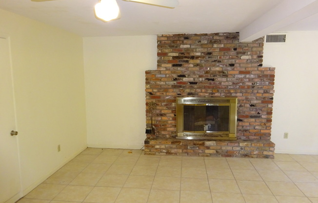 Great Home Close Campus - Sublease