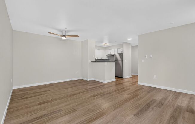 1 bed, 1 bath, 735 sqft, $1,895, Unit 101