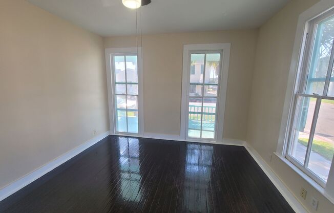 1 bed, 1 bath, 600 sqft, $1,000, Unit 1528 Church St. #1