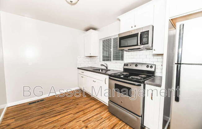 2377 DOWNER AVE
