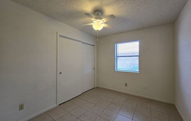 3 beds, 2 baths, 1,308 sqft, $1,295, Unit 3101 Honeysuckle Cir - B