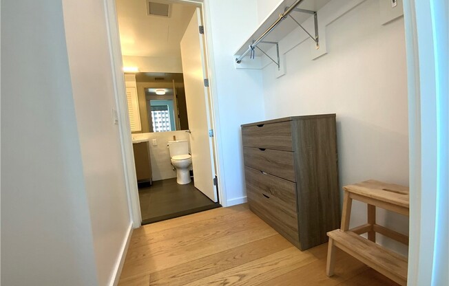 Studio, 1 bath, 480 sqft, $2,450, Unit 1105