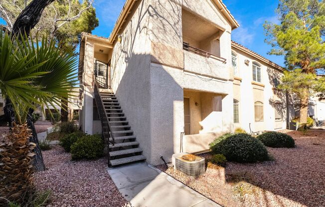 2 beds, 2 baths, $1,600
