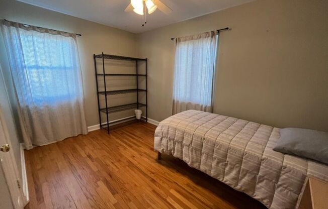 2 beds, 1 bath, $2,000