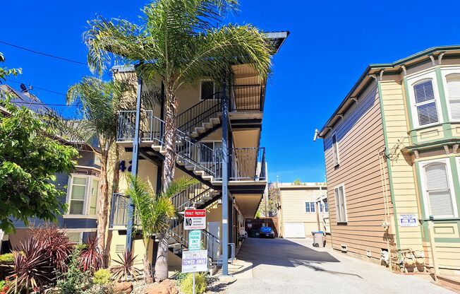 Studio, 1 bath, 350 sqft, $1,695, Unit #4
