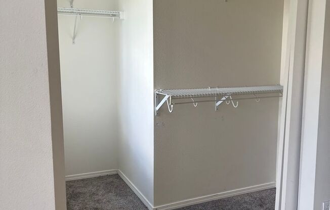 3 beds, 2.5 baths, 1,180 sqft, $1,800, Unit 2128-4855