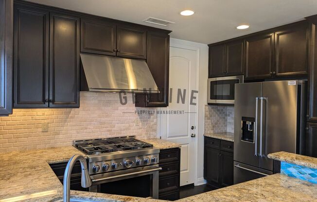 Spacious 3Bd 2.5Ba 2 Story Home w/ Fabulous Views